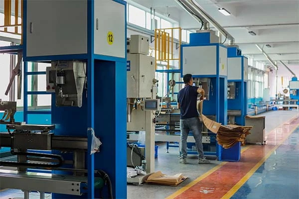 Automatic bagging machine