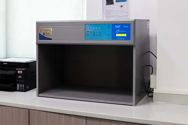 Light Source Viewing Cabinet Light Source Viewing Cabinet